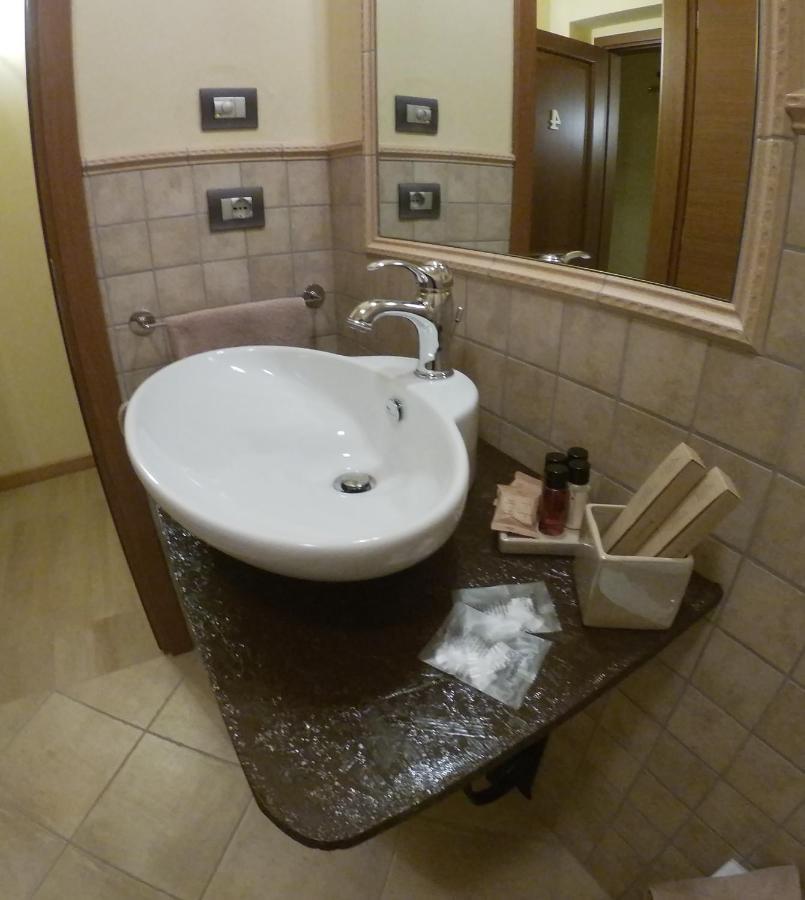 Agriturismo Locanda Dei Cacciatori Dogliani Dış mekan fotoğraf