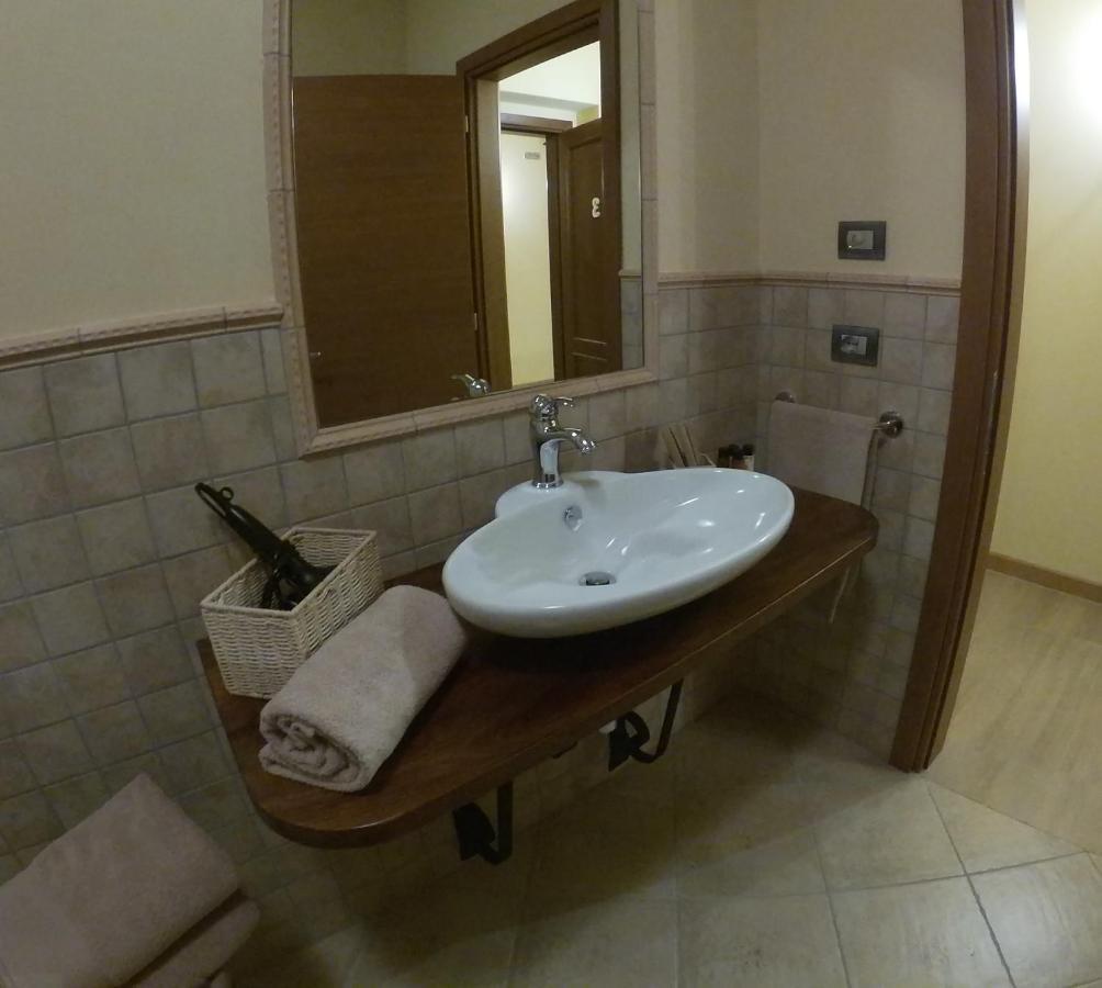 Agriturismo Locanda Dei Cacciatori Dogliani Dış mekan fotoğraf